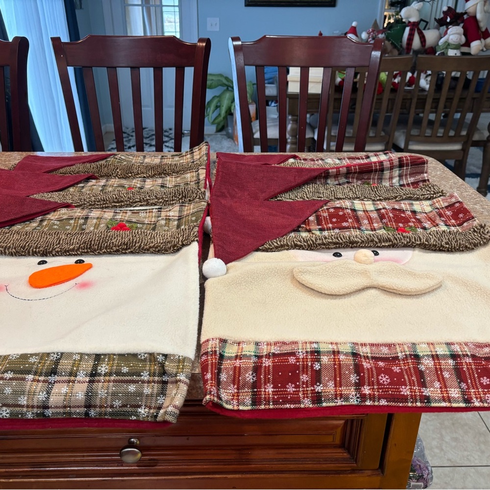 Very nice set of 5 Christmas chair covers. Sold as a set will not separate